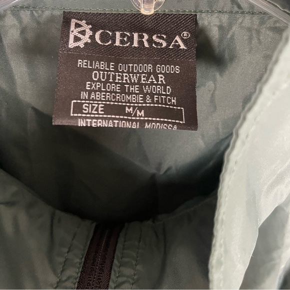 Men’s Cersa Ultra Lightweight Outdoor Windbreaker Green Jacket Size Medium! - Picture 3 of 5